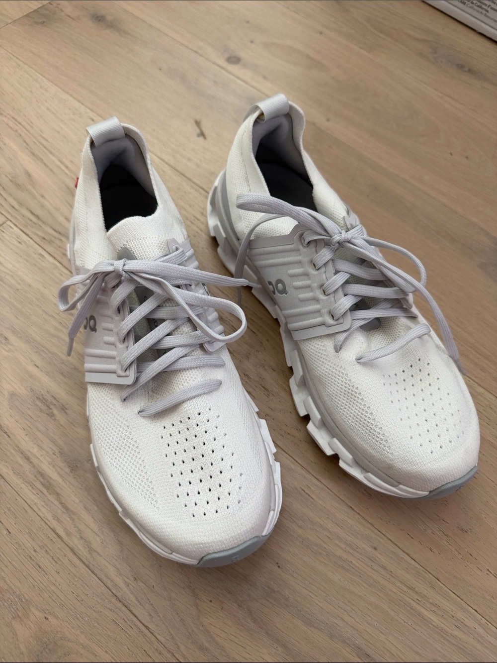 On Running White Cloudswift Size 8